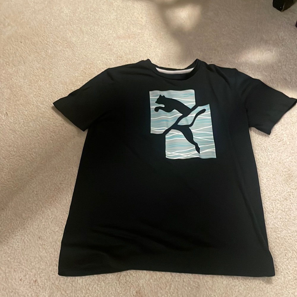 Puma t shirt  never worn